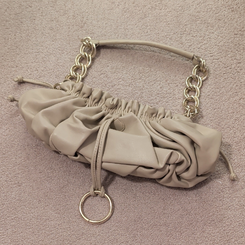 Y2K Cream Women's Bag with Gold Chain